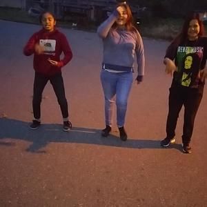 Meet your Posher, Desiree